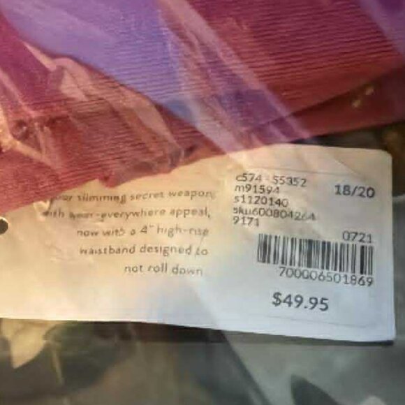 LIVI High-Rise Signature Stretch Capri Legging - Strappy Hem NEW W/tags - Picture 4 of 7